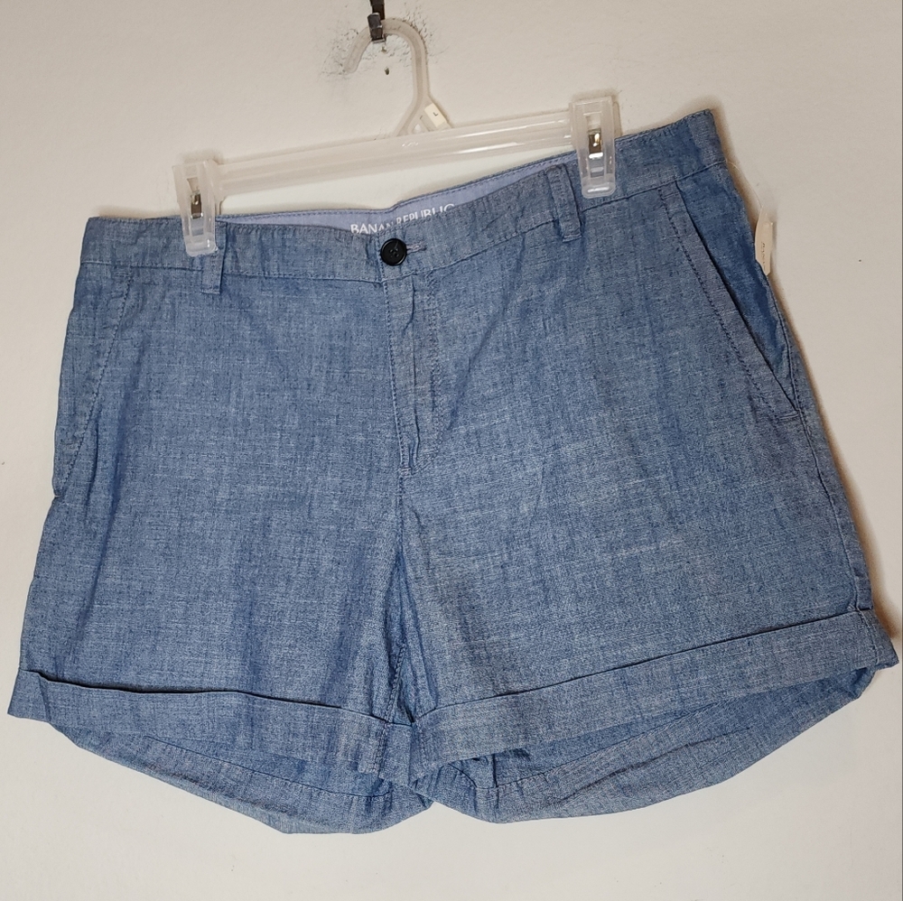 NWT Banana Republic City Chino Blue Chambray Cotton Cuffed Shorts Size 10